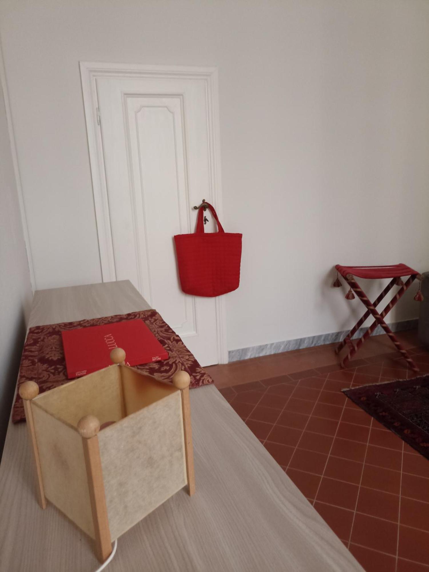 Gem In The City Center Of Lucca With Air Conditioning - Exclusive Ground Floor House Inside The Walls Close To Botanical Garden And Piazza San Martino Villa Esterno foto